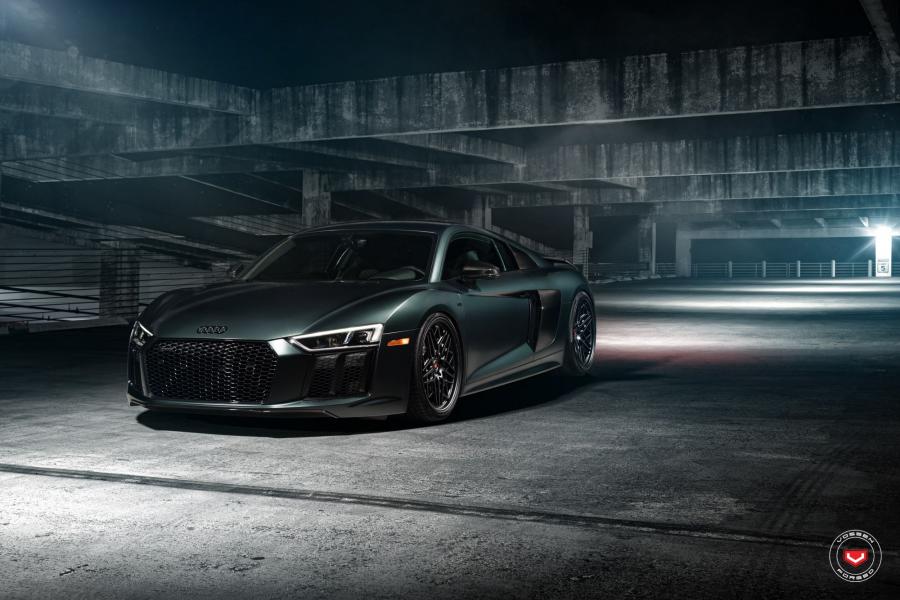  Audi R8 V10 on Vossen Wheels (ML-R3) 2017 года  (фото 1 из 15)